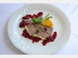 Our Home-made Chicken Liver Pâté with Cranberries und Thyme