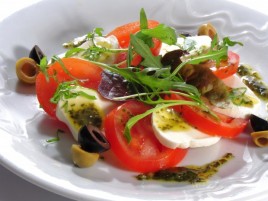 "Capresse" - Mozzarella with Tomatoes, Basil and Olive Oil